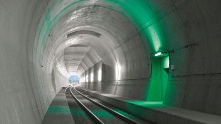 Längster Eisenbahntunnel der Welt in der Schweiz eröffnet