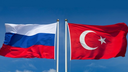 Weitere Normalisierungsschritte: Erste offizielle türkische Delegation reist nach Russland 