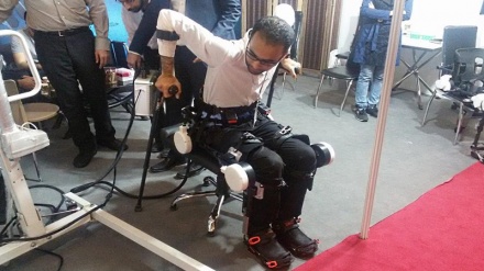 Iran: Roboter lässt Gelähmte wieder laufen