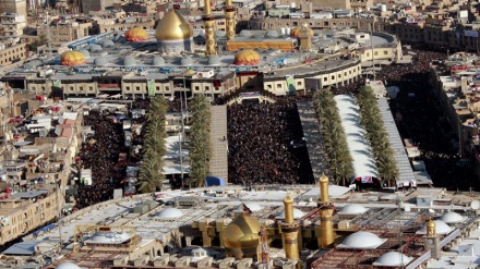 Der 40. Trauertag für Imam Husain (F) mit den Worten  des Revolutionsoberhauptes