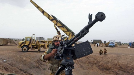Bodentruppen der iranischen Armee starten Militärübungen 