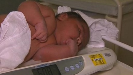 Australien: Mutter bringt Sechs-Kilo-Baby zur Welt 