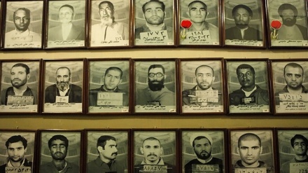 Das Besondere an der Revolution im Iran (2)  -  Helfer des Imams in den Gefängnissen des Savak 