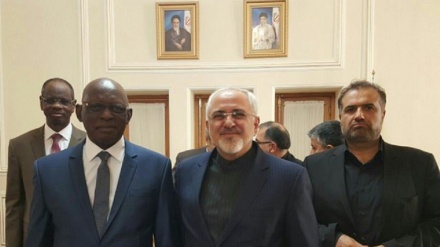 Irans Außenminister unterstreicht Einheit der islamischen Welt