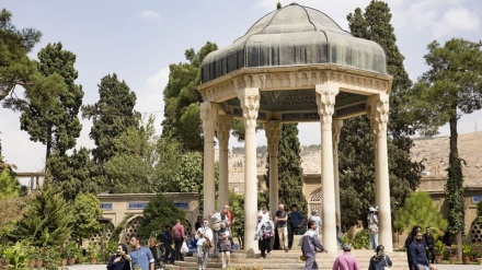Erste Gruppe brasilianischer Touristen besucht Iran