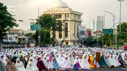Eid al-Fitr-Gebet in verschiedenen Ländern