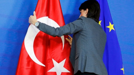 EU-Parlament fordert Suspendierung von Beitrittsverhandlungen mit Türkei