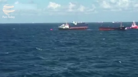 Schwarzes Meer: Frachtschiff  in zwei Teile zerbrochen