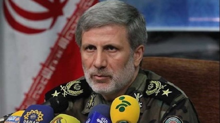 Bau schwerer Bomber auf Tagesordnung des iranischen Verteidigungsministeriums