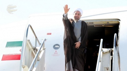 Präsident Rohani zu Dreiergipfel nach Sotschi aufgebrochen