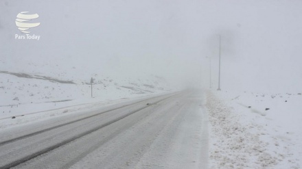 Iran: Überraschender Schneefall im Herbst