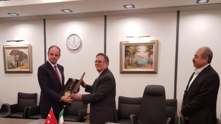 Iran und Türkei unterzeichnen Währungs-Swap