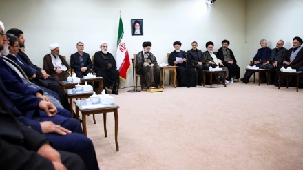Ayatollah Khamenei: Der Hadsch ist die beste Gelegenheit die feindliche Propaganda zu vereiteln