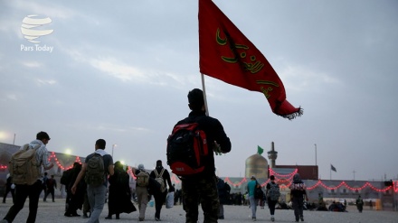 Iranische Pilger bei Arbain-Trauerzeremonien im Irak