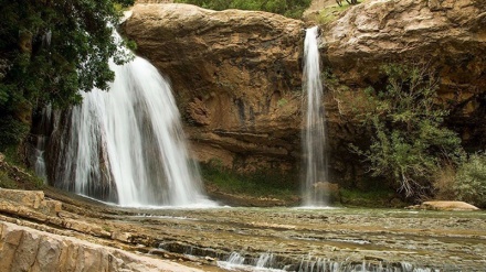 Der Gerit-Wasserfall in Lorestan