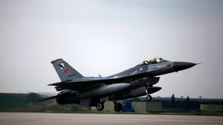 Türkische Luftwaffe greift PKK-Stellungen im Irak an