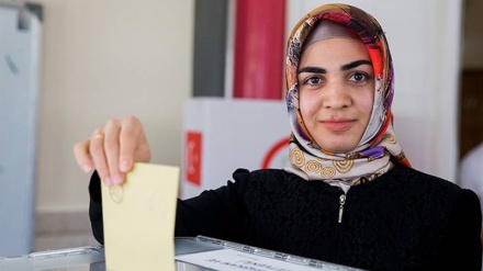 Türkei-Wahlen: Türken im Iran können heute wählen