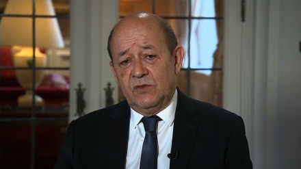 Le Drian mahnt Trump