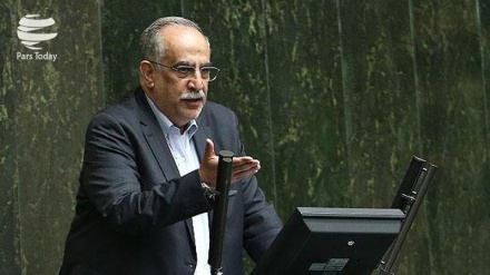 Irans Parlament entzog dem Minister für Wirtschaft und Finanzen das Vertrauen