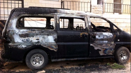 Zionistische Siedler setzen 40 Autos der Palästinenser in Brand
