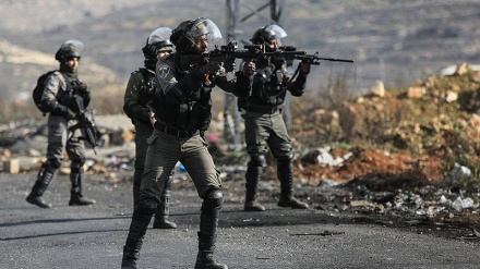 Israelische Soldaten greifen internationale Parlamentsdelegation in al-Khalili an