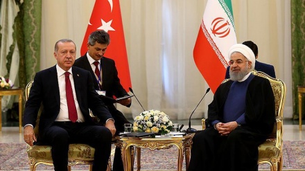 Vor Dreiergipfel zu Syrien: Rohani und Erdogan sprechen über regionale und internationale Fragen