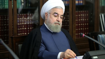 Rohani versprach  vom Hochwasser betroffenen  Menschen zügige Hilfe