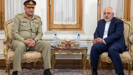 Zarif trifft Befehlshaber der pakistanischen Armee in Islamabad