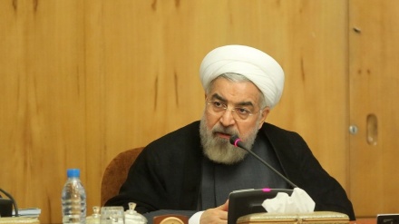 Rohani: Fußmärsche am Jahrestag des Revolutionssiegs sind eine  eindeutige Antwort auf Verschwörung der Feinde 