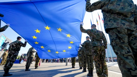 Franzosen unterstützen Schaffung einer unabhängigen europäischen Armee