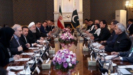 Rohani: Iran und Pakistan erlauben niemandem sich in die Stärkung ihrer Beziehungen einzumischen