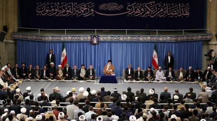 Ajatollah Khamenei zu den  Teilnehmern des 36. internationalen Koranwettbewerbs 