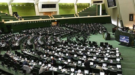 Iran: Abgeordnete fordern Aufhebung aller Sanktionen