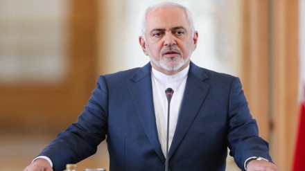 Zarif: Iranisches Volk verhandelt nicht mit denjenigen, die mit Wirtschaftsterrorismus gegen Iran vorgehen