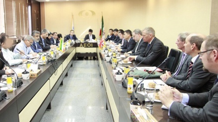 Treffen zu nuklearer Zusammenarbeit zwischen Iran, China und Großbritannien