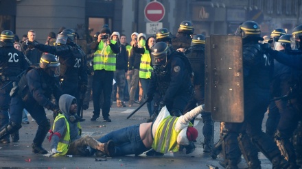 10.000 Gelbwesten in Frankreich festgenommen