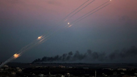 Mehr als 80 Raketen auf von Israel besetzte Gebiete abgefeuert