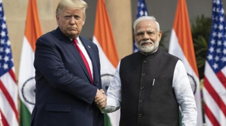 Trump erstmals zu Besuch in Indien - Blutige Proteste in Neu-Delhi