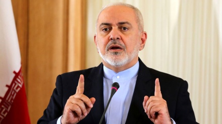 Zarif: USA haben sich nach 19 Jahren Demütigung in Afghanistan ergeben