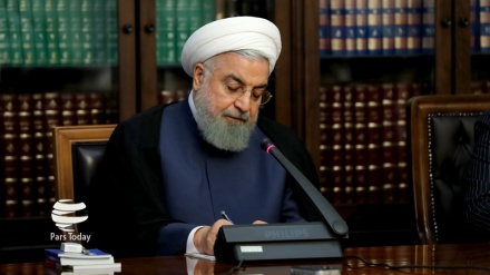 Irans Präsident betont sorgfältige Überwachung des intelligenten sozialen Distanzierungsplans im Iran