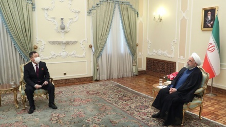 Rohani: Iran und Nordkorea müssen sich gegen die USA als gemeinsamen Feind behaupten