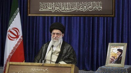 Revolutionsführer: Imam Khomeini (r.a.) brach den Willen der Supermächte und demütigte sie