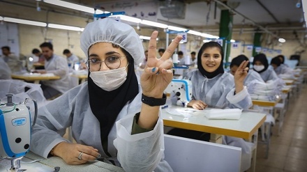 Die Frauen in der ersten Reihe -  Anlässlich der Fadschr-Dekade  2021