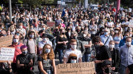 Tausende demonstrieren in Deutschland für Aufnahme von mehr Flüchtlingen aus Moria
