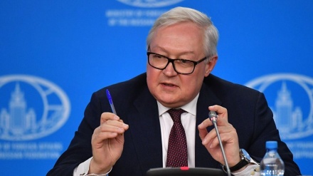 Russland fordert Aufhebung von US-Sanktionen gegen iranischen Ölsektor
