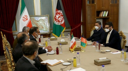 Shamkhani: Abzug der US-Truppen aus der Region ist Basis für Frieden und Sicherheit