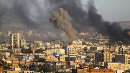 Saudische Militärflugzeuge werfen Bomben auf Marib im Jemen ab