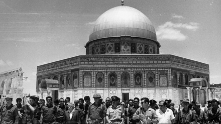 Ein seltenes Video aus den ersten Stunden der Besetzung der Al-Aqsa-Moschee