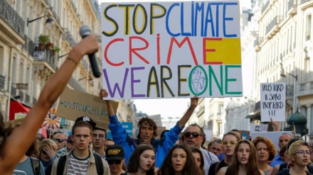 Französischer Marsch gegen die Klimapolitik