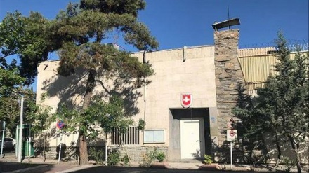 Schweizer Botschaftsangestellte stirbt nach Sturz aus Hochhaus in Teheran